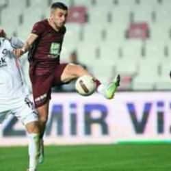 Bandırmaspor İzmir'de gol olup yağdı