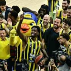 Fenerbahçe'den müthiş başarı! EuroLeague'de play-off'u garantiledi