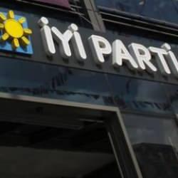 İYİ Partili Bilge Yılmaz, Meral Akşener'i istifaya davet etti