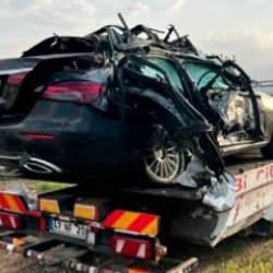 Kahreden kaza: Minik Şerzan öldü, aynı aileden 4 yaralı