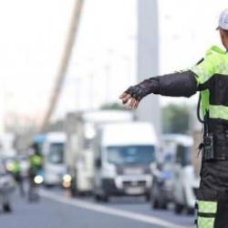 Osmaniye'de hafif ticari ara&ccedil;ta 14 kilo 50 gram sentetik uyuşturucu ele ge&ccedil;irildi