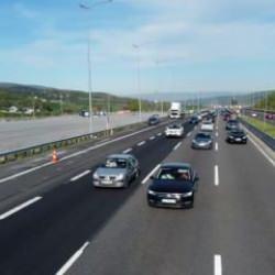 Ramazan Bayramı tatili nedeniyle yollarda yoğunluk yaşanıyor