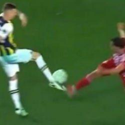 Kadıköy'de tartışmalı anlar! Fenerbahçe penaltı bekledi