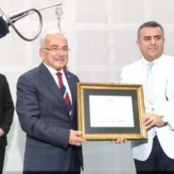 Ordu Büyükşehir Belediye Başkanı Mehmet Hilmi Güler, mazbatasını aldı