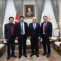 Bakan Güler, Vietnam Savunma Sanayi Başkanı Tuan'ı kabul etti
