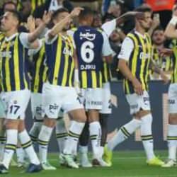 Fenerbahçe pes etmiyor! 10 kişilik Beşiktaş, Kadıkö'yden çıkamadı