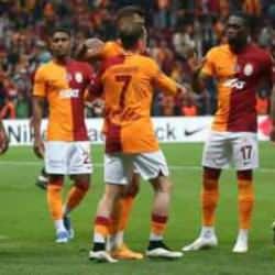 Galatasaray'da sürpriz eksik! Yıldız isim Adana'ya götürülmedi