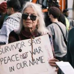 Holokostan kurtulan kadının İsrail isyanı