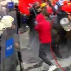 1 Mayıs&rsquo;ta polise damacanayla saldıran kadın yakalandı! 