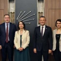 Özgür Özel'den 'boş koltuk' tartışmalarına ilişkin ilk açıklama