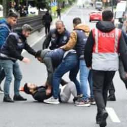 İstanbul'da 1 Mayıs hareketliliği: Yasak dinlemeyenlere m&uuml;dahale!