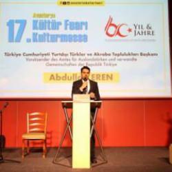 YTB Başkanı Eren '17. Avusturya K&uuml;lt&uuml;r Fuarı'nda konuştu