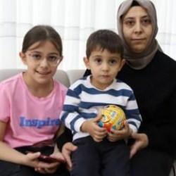  Depremzede annenin en acı anneler günü