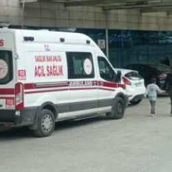 Annesinin kucağından d&uuml;ş&uuml;p beyin kanaması ge&ccedil;iren 10 aylık bebek hayatını kaybetti
