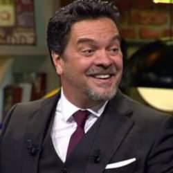 'Beyaz Show'a başlama şartını sunan Beyazıt Öztürk kendisini diğer komedyenlerle kıyas etti