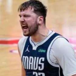 NBA'de Mavericks seriyi eşitledi