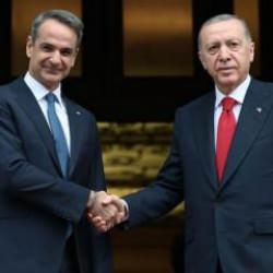 Yunanistan’dan 'Otur oturduğun yerde' anlamına gelecek manevra!