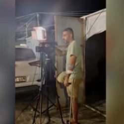 İsrail saldırısında bacağını kaybeden TRT Arabi kameramanı işinin başına geri döndü