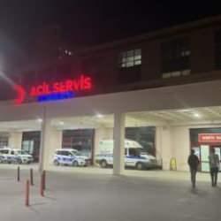 Diyarbakır'da başıboş köpeklerden kaçan genç başını kaldırıma çarptı