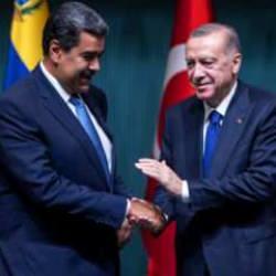 Canlı yayında imzaladı! Maduro'dan Türkiye duyurusu: Erdoğan'a selamımı iletiyorum