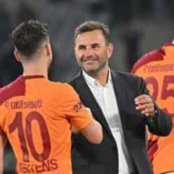 Mertens durdurulamıyor! Son 8 ma&ccedil;a damga vurdu