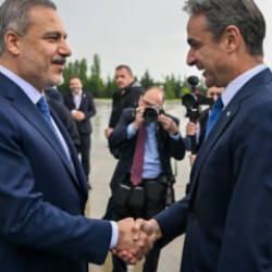 Yunanistan Başbakanı Miçotakis Ankara'da: Hakan Fidan karşıladı
