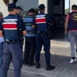 2 yıldır &ccedil;oban kılığında saklanıyorlardı, yakalandılar