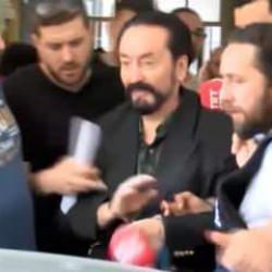 Adnan Oktar davasında yeni gelişme: 1 kişi tahliye edildi!