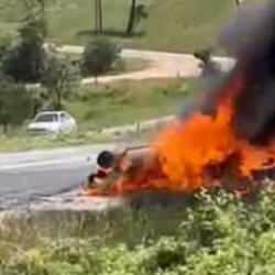 Dehşete düşüren kaza: Sürücü yanarak can verdi