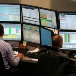 Ne Apple ne Samsung! Piyasalarda gözler o şirkete çevrildi....