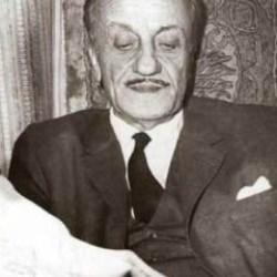 Üstad Necip Fazıl Kısakürek vefatının 41. yıl dönümünde rahmetle anılıyor