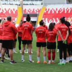 A Milli Kadın Futbol Takımı, Azerbaycan maçı hazırlıklarına devam etti