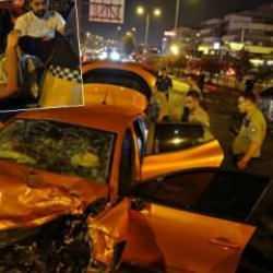 Antalya&rsquo;da iki otomobilin kafa kafaya &ccedil;arpıştığı kazada 1&rsquo;i ağır 5 kişi yaralandı