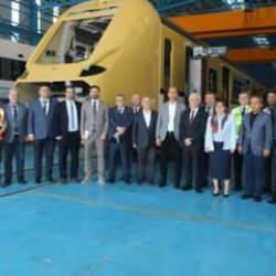 "Baklava sarısı" 8 Milli Elektrikli Tren Seti'nin yıl sonunda raylara inmesi hedefleniyor