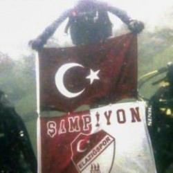 Elazığspor'un şampiyonluğunu su altında kutladılar