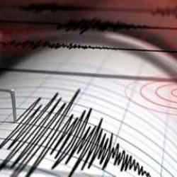 İstanbul'da 3,8 b&uuml;y&uuml;kl&uuml;ğ&uuml;nde korkutan deprem