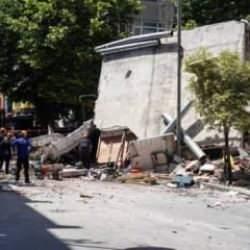 İstanbul'da çöken binanın sahibi gözaltına alındı