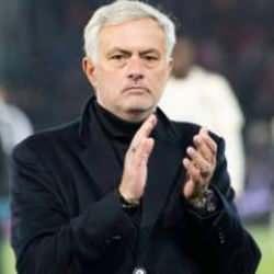 Jose Mourinho&rsquo;dan şaşırtan Fenerbah&ccedil;e s&ouml;zleri!
