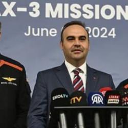 Hedefler büyüyor! Türkiye Ay'a gidecek...