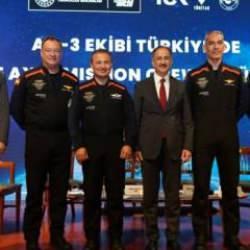 Alper Gezeravcı ve AX-3 ekibi Boğazi&ccedil;ililerle buluştu