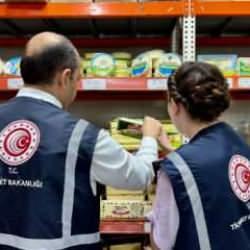 Eskişehir'de Ticaret Bakanlığı ekiplerinden marketlerde fiyat ve etiket denetimi