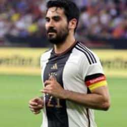 İlkay Gündoğan'dan "ırkçı" ankete tepki
