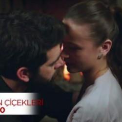 Kan &Ccedil;i&ccedil;ekleri 332.b&ouml;l&uuml;m fragmanı: Ansızın telefon &ccedil;aldı! Beklenmedik olay...