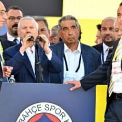 Kongreyi terk eden Aziz Yıldırım'dan Ali Koç için flaş sözler!