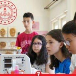 MEB yaz okulu ne zaman başlayacak? Yaz dönemi kursu dersleri ve haftalık ders saatleri açıklandı