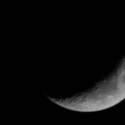 Tarihte ilk kez Ay'ın karanlık yüzeyinden örnekler toplandı!