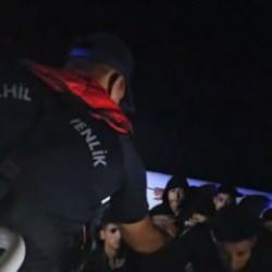 Dat&ccedil;a a&ccedil;ıklarında can pazarı: 25 d&uuml;zensiz g&ouml;&ccedil;men kurtarıldı