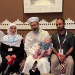 En yaşlı ve en k&uuml;&ccedil;&uuml;k T&uuml;rk hacı adayları bir araya geldi