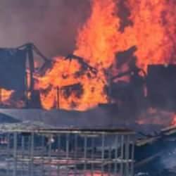 İzmir'de palet depolarında yangın! M&uuml;dahale ediliyor