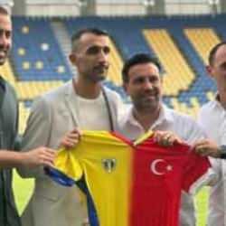 Mehmet Topal yeni takımına imzayı attı!